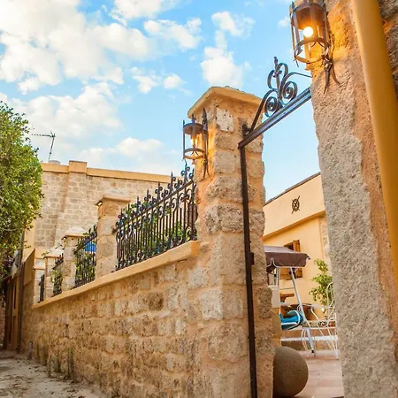 Guest house Villanonna & Hamam 3*